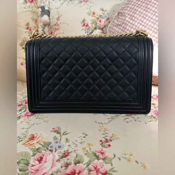 Authentic Chanel Boy. - Picture 15 of 15